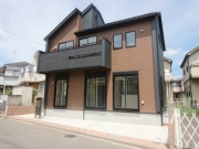 武蔵村山市学園1丁目〈新築戸建〉 多摩モノレール「立川」駅バス25分 4LDK+納戸 建物96.04m² 土地121.68m² 食洗機 浴室乾燥機 駐車場あり