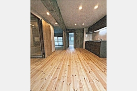 立川市上砂町5丁目〈中古〉西武拝島線「武蔵砂川」駅徒歩5分　2LDK　フルリノベーション　角部屋で通風良好　木部はすべて無垢材使用　シューズクローク　浴室乾燥機　遮音性・高断熱・防犯対策万全