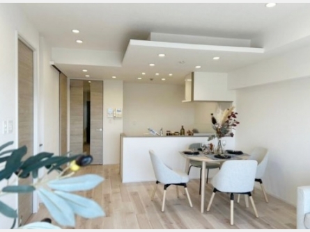 立川市富士見町6丁〈中古〉JR中央線「立川」駅バス12分停歩4分　陽当たり・眺望抜群のお部屋　LIXILとコラボしたフルリフォーム物件　閑静な住環境