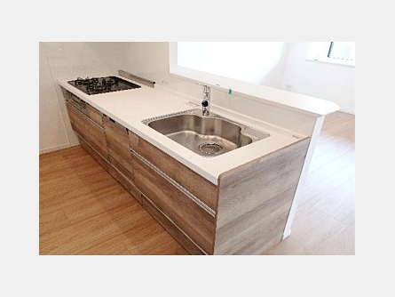 東大和市立野4丁目〈中古〉多摩モノレール「桜街道」駅徒歩1分　東南向き3LDK　リノベーション物件　陽当たり・眺望良好　商業施設や公園など周辺施設が充実