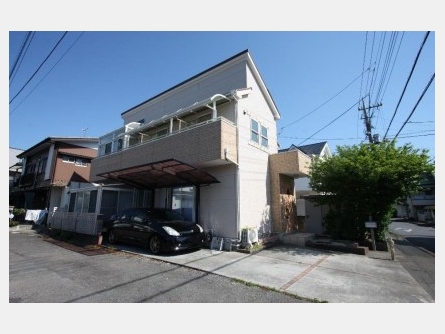 東村山市諏訪町一丁目〈中古戸建〉 西武国分寺線「東村山」駅 4LDK 建物101.43m² 土地145.9m² 都市ガス