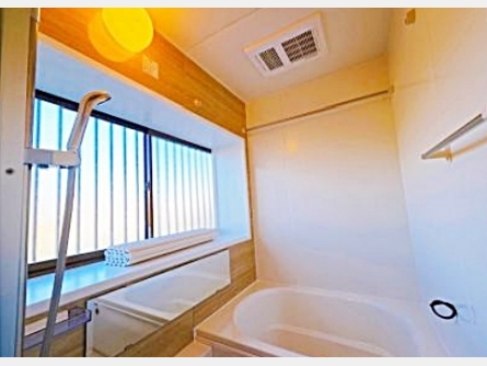 武蔵村山市岸3丁目〈中古〉JR八高線「箱根ヶ崎」駅バス停歩6分　3LDK　2025年12月リフォーム済住宅　角地　ウッドデッキテラス　商業施設充実　