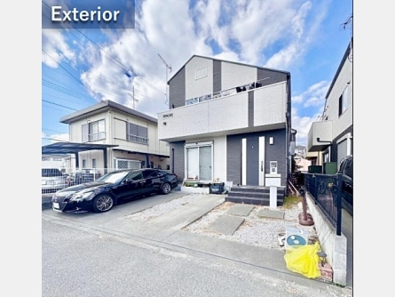 武蔵村山市三ツ藤3丁目〈中古〉西武拝島線「西武立川」駅バス11分停歩8分　4LDK　子育て世代にも最適な住環境　南向き陽当たり良好　パントリー　ロフト　各居室バルコニー　並列駐車2台可